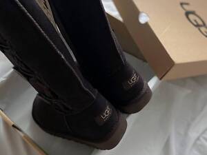UGG Bailey Button Triplet II Plum (Розробка)
