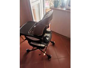 Укачивающий центр Aprica Yura Lism DX Стульчик для кормления