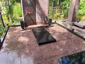 Уборка места захоронения