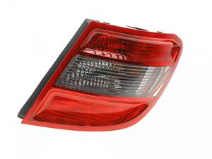 ULO 1036008 Фонарь задний MB C-class (S204) 07-14 (R) Avantgarde