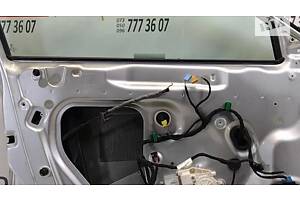 Уплотнитель стекла внутренний пер. лев. для VW Passat 2012-2015 (561837479 5AP)