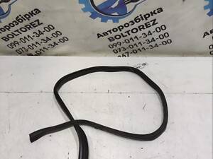 Уплотнительная резинка капота Mercedes A 211 628 03 98