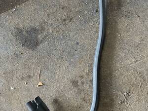 Уплотнительная резинка MERCEDES-BENZ A 212 628 00 98