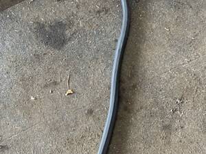 Уплотнительная резинка MERCEDES-BENZ A 212 628 05 98