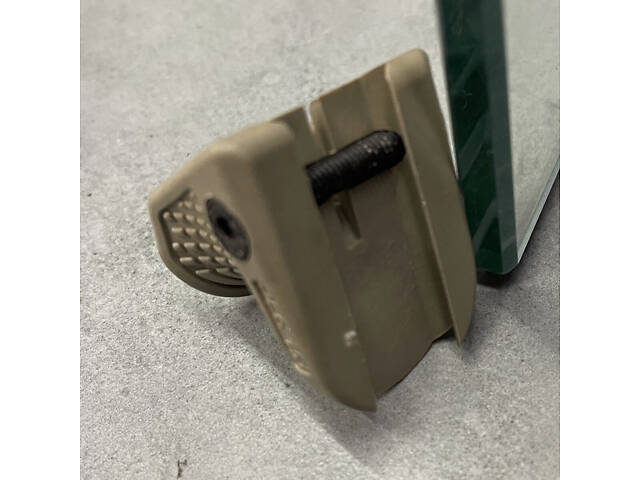 Упор DLG TACTICAL (DLG-151-beige) з гніздом для QD антабки, колір Койот, упор на цівку на планку Пікатінні - Фото 6