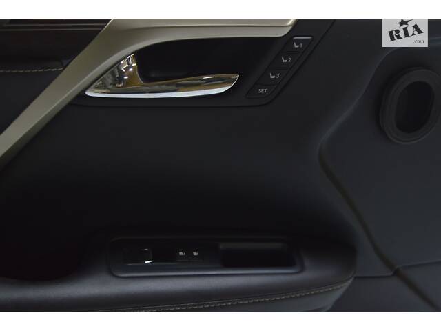 Управление стеклоподъемником передним левый Lexus RX350 RX450h 16-22 черн прав руль (01) 84810-0E090