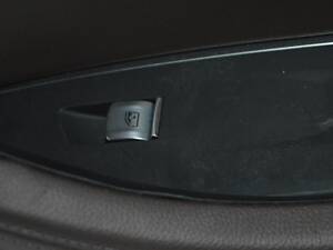 Управление стеклоподъемником передним правым BMW X3 G01 18-21 61319299457