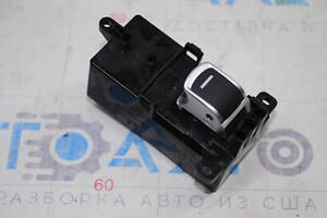 Управление стеклоподъемником задним правым Honda Accord 18-22 черный с хром, manual