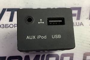 Блок USB Hyundai i30 2007-2012 961202B000