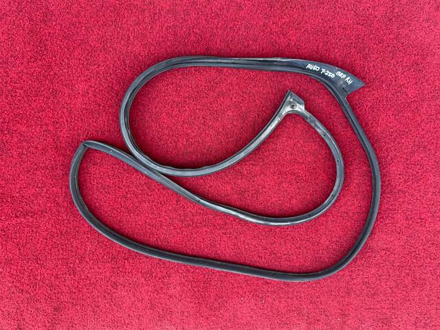 Ущільнювач дверей передній лівий Chevrolet Aveo T250 94790530 2008-2012 - Фото 1