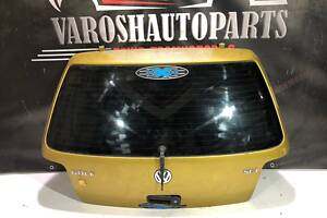 УЦІНКА! Кришка багажника Volkswagen Golf IV хетчбек 1J6827025G 3RS