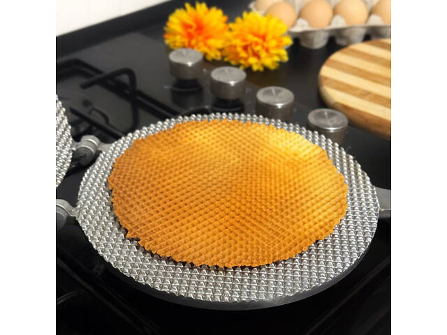 Вафельниця пірамідка форма для випічки вафельних коржів для тортових вафель на плиті Ø 18 см зі знімними ручками - Фото 8