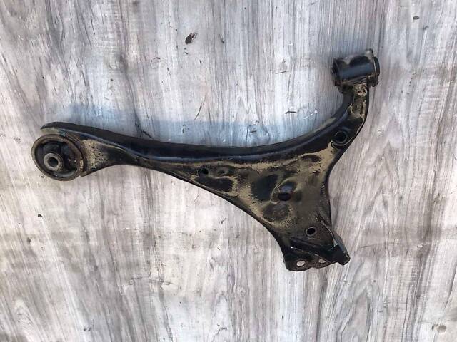 Рычаг передней подвески левый Hyundai i30 2007-2012 г., б/у. 545002H000 - Фото 1