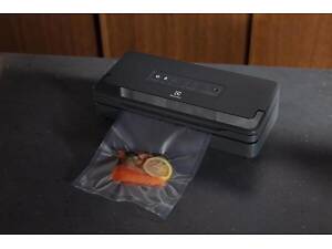 Вакууматор EleСtrolux Explore E6VS1-6AG 100 Вт
