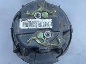 Вентилятор моторчик печки bosch ×90 Renault Logan 2010 106609Z