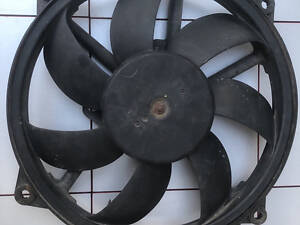 Вентилятор охлаждения радиатора на Renault Megane III 214810028R