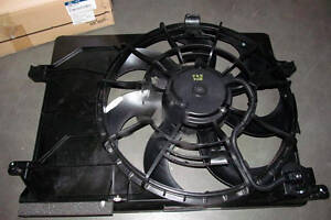 Вентилятор радиатора охлаждения двигателя в сборе Hyundai Tucson 09-/Kia Sportage 10- (Mobis). 253802S500