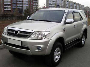 Вітровики (4 шт, HIC) для Toyota Fortuner 2006-2015 рр.