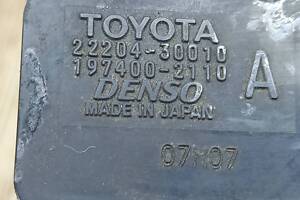 Расходомер воздуха Toyota Yaris 1.4 D-4D 1999-2005 2220430010 ,1974002110