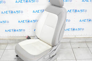 Водительское сидение Chevrolet Bolt 17- с airbag, кожа серая+белая, механич, подогрев, под химч
