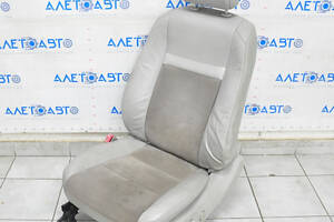 Водительское сидение Toyota Camry v50 12-14 usa без airbag, электро, подогрев, кожа серая + замш, под химчистку, трещины