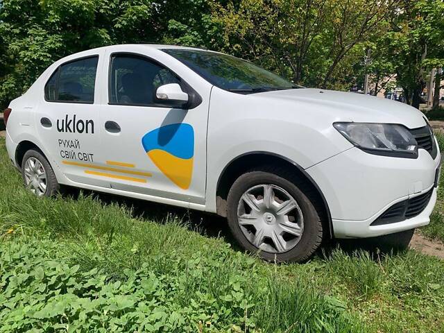 Водій на орендованому авто - Фото 2