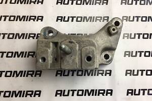 Кронштейн КПП Volkswagen Golf 4 1.9 TDI 1997-2005 7M3399135A