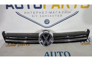 Volkswagen Golf VII Решетка радиатора