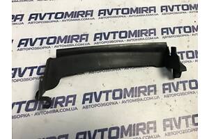 Дифлектор радіатора верхній Volkswagen Touran 2004-2008 1T0805962