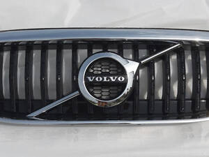 Volvo V40 Cross Country радиаторная решетка 31425337