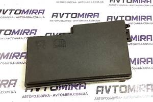 Крышка блока предохранителей Volvo V50 2003-2012 30728348