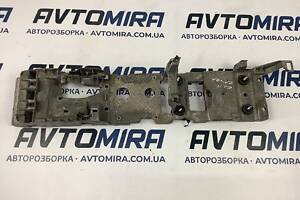 Кронштейн ручного гальма Volvo V50 2003-2012 8648590