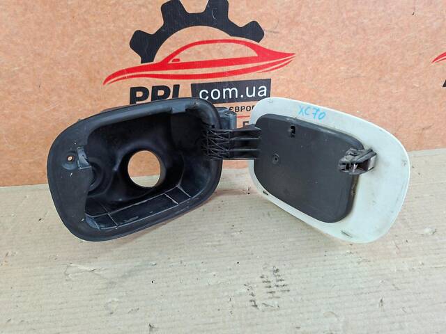 Volvo XC70 II 2007-2016 V70 S80 Лючок топливного бака бензобака 31335115 \ 31218260 - Фото 8