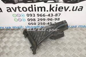 Воздухозаборник MR281082 Mitsubishi Galant 8 1996-2054