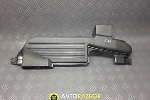 Воздухозаборник ZL0113200, ZL0113200C на бензиновый 1.3-2.0 Mazda 323 BJ, 323F, Premacy 1998-2005 год