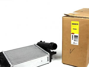 Впускний охолоджувач повітря NRF 30379 Renault Clio, Logan, Sandero, Captur; Dacia Duster, Logan 144966051R, 144967634R,