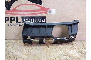 VW Golf 4 IV 1997-2003 Кронштейн крепление переднего бампера левый 1J0807723B