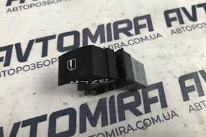 Кнопка стеклоподъемника VW Golf 5 2003-7L6959855B