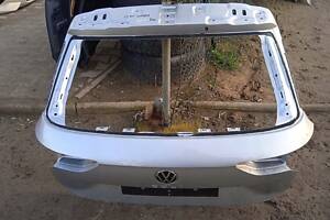 VW Golf VIII универсал задняя крышка