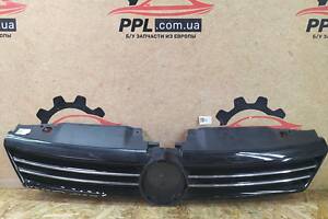 VW Jetta VI 5C 2010-2016 решетка радиатора 5C6853653