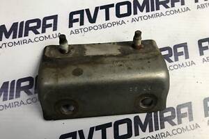 Кронштейн глушника VW Passat B6 2005-2010 1K0253461AS