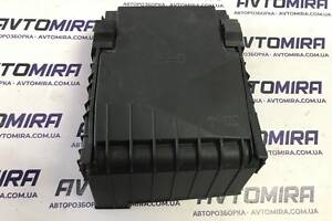 Крышка блока предохранителей VW Passat B6 2005-2010 1K0937132F