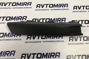 Молдинг переднего бампера правый VW Passat B6 2005-2010 3C0807646