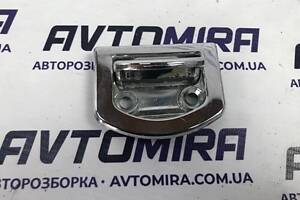 Фиксатор багажника VW Passat B6 Wagon 2005-2010 1K0864203