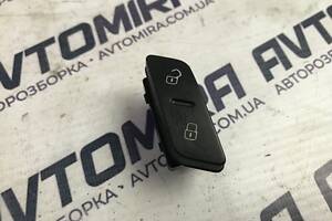 Кнопка центрального замка VW Passat B7 2010- 3AA962126