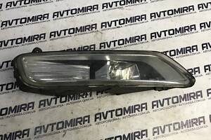 Протитуманка ліва VW Volkswagen Passat B7 2010- 3AA941661E