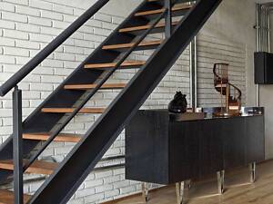 Виготовлення металевих сходів