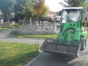 Выполняю различные виды работ минитехникой: минипогрузчик миниэкскаватор.