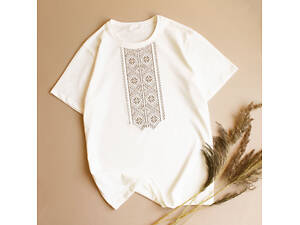 Вишита чоловіча футболка молочна Зірниця