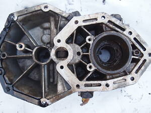 КПП 1. 9д для Renault Trafic 1985-1997рв на рено трафик 1. 9д 1997рв корпус цина2000гр за переднюю частей